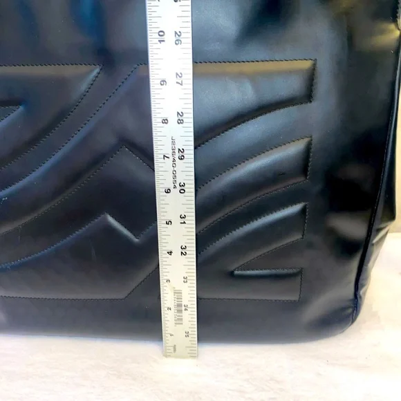 Authentic Salvatore Ferragamo Black Shoulder Bag - Picture 7 of 16